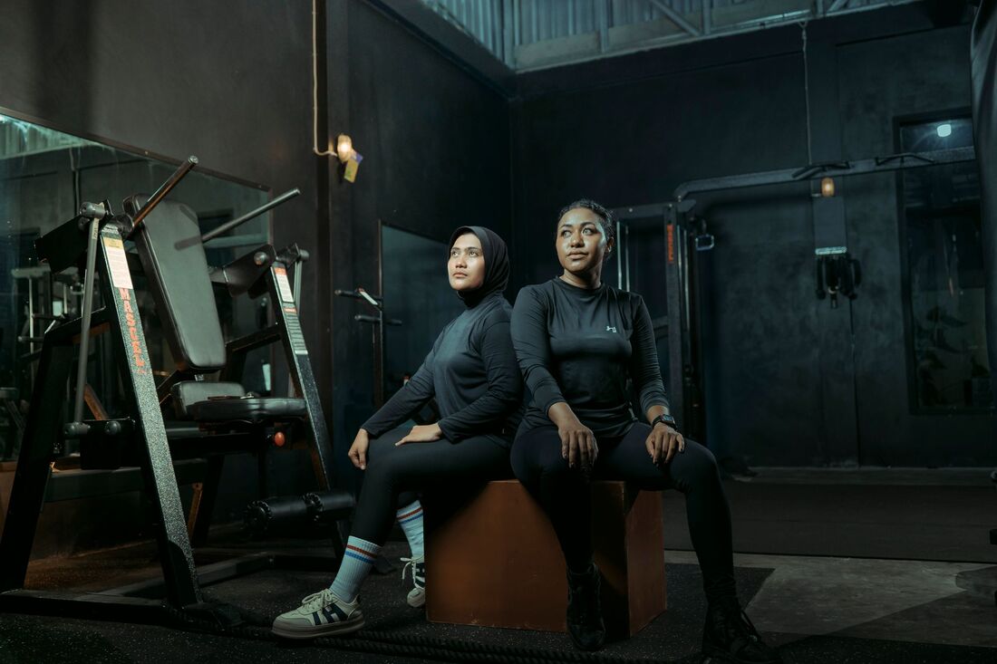 Fitnesscenter med poolområde besøgt af medlemmer i København
